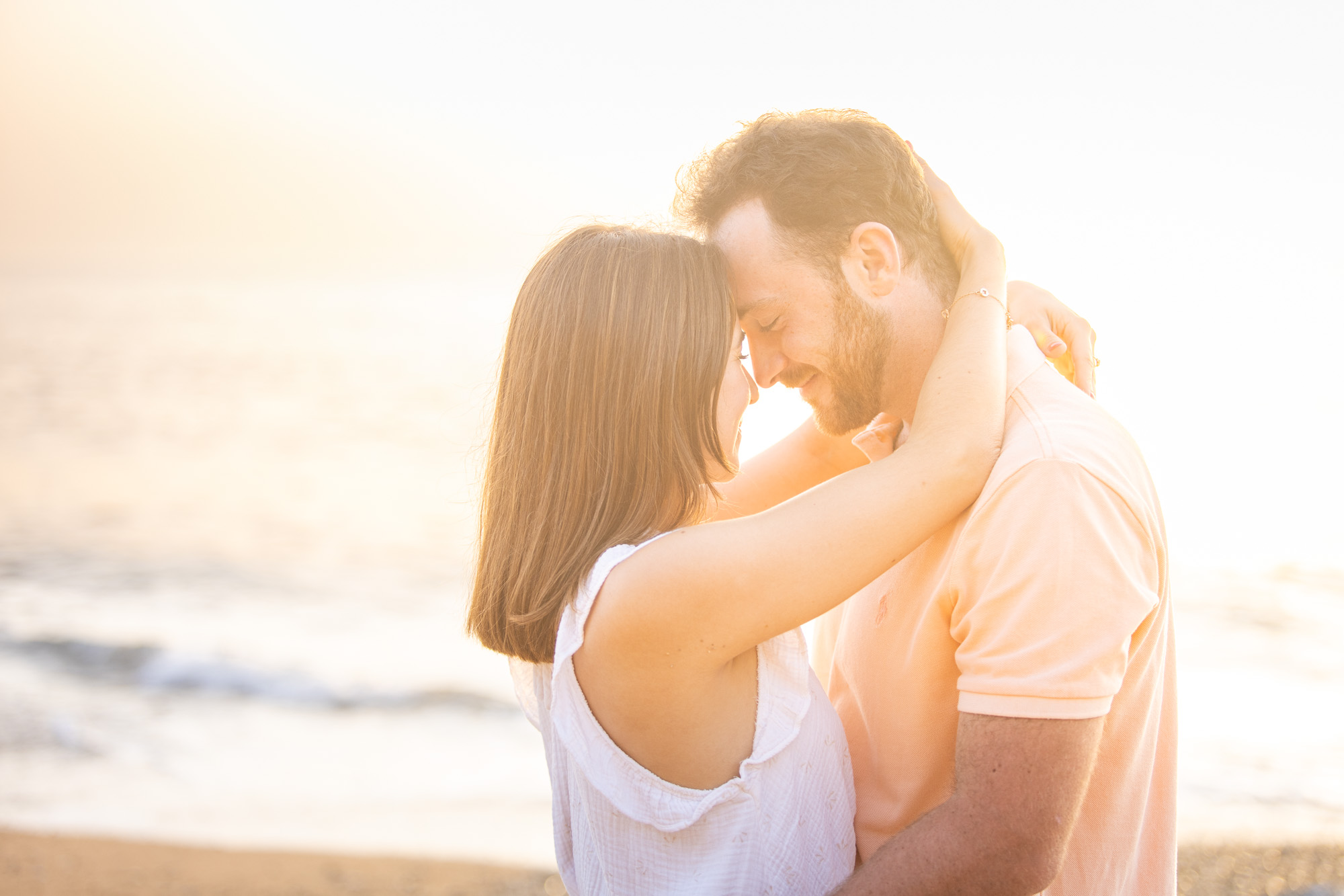 photographe couple saint jean de luz pays basque séance photo couple au coucher du soleil